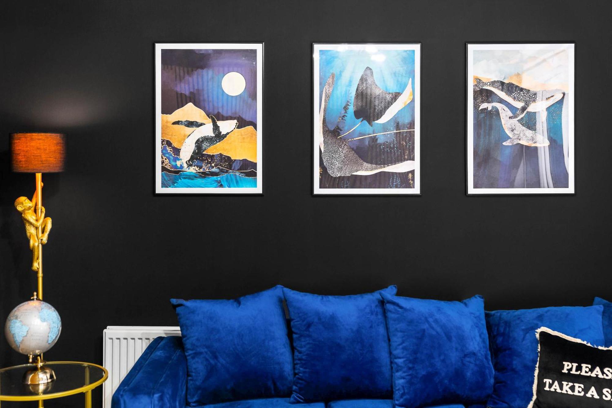 Stylish Manchester 4 Bed House W/Garden ✘ Sleeps 9 - Salford ☆ Free Parking → Smart Tvs In Every Bedroom ☆ Free Netflix & Ultra Fast Wifi ✪ 6 Min To City Centre, Close To Trafford Centre, Etihad Stadium, Manchester Arena, Clubs & More! Bagian luar foto
